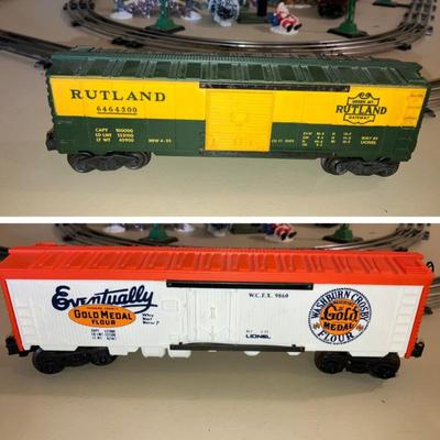 Lot 068-BON: Vintage Lionel Boxcar Duo