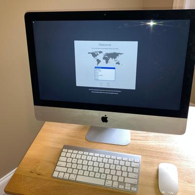 Lot 080-OFF: Apple iMac Model A418