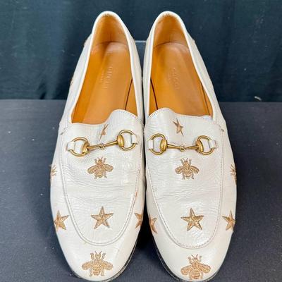 Gucci Jordaan, gold embroidered bees and star Loafers