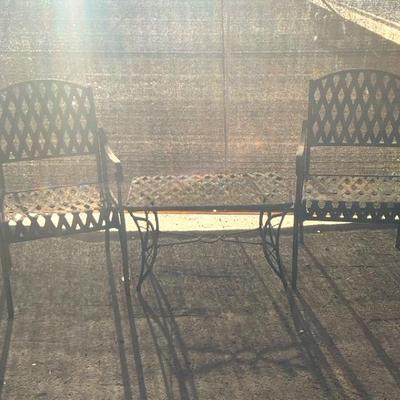 Metal Lattice Chairs W/ Table