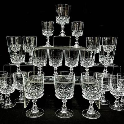 22pc Cristal D'arques Diamond Glassware Set