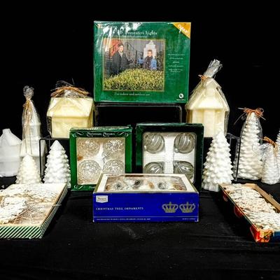 Holiday Décor & Ornament Collection