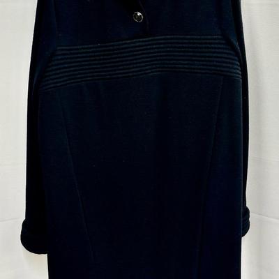 Chanel long-sleeved knit dress (46)