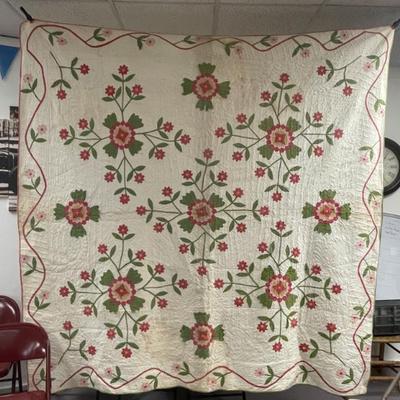 Vtg quilt