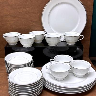 “Harmony House” Fine China Dishes 