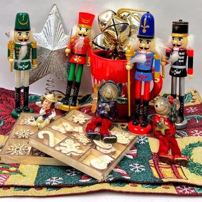 “Greenbrier” Nutcrackers & More 