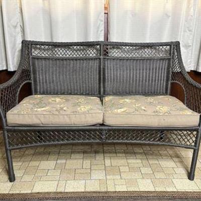 Wicker Patio Love Seat .jpg