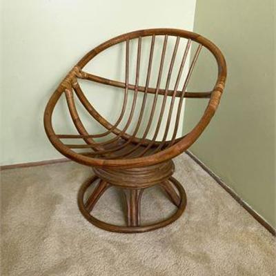Vintage Rattan Chair .jpg