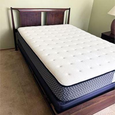 Mid Century Broyhill Saga Bed .jpg