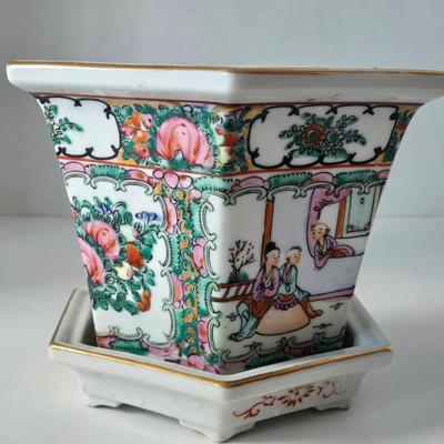 Martin's Japanese Porcelain Hand Painted Hong Kong Flower Pot