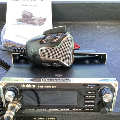 Uniden Bear Tracker 885 CB Radio