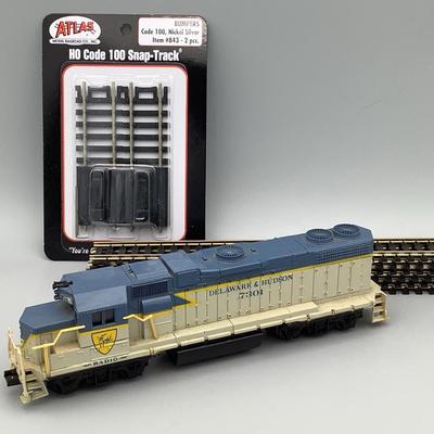 Life-Like HO Scale Delaware & Hudson Locomotive And Track