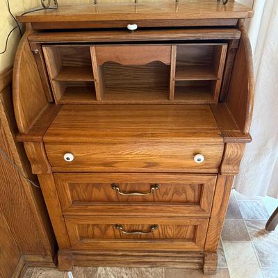 Pulaski Keepsakes Small Roll Top Desk