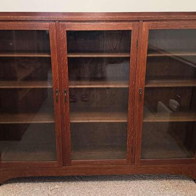 Antique Library Cabinet Bookcase (19th Century)