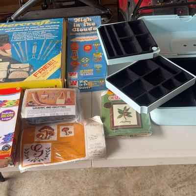 Arts And Craft Kits And Caboodles