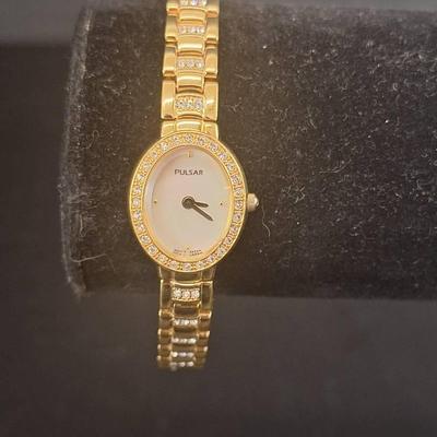 Pulsar Gold Tone Reversable Watch