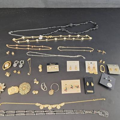 Brand Name Jewelry - Trifari - Monet - T. Hilfiger - Avon - Richelieu - Don Craft - Enhancer