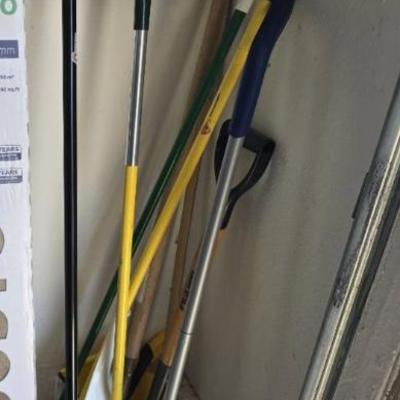 Em171 garden tools