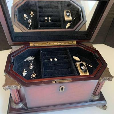 Ct325 jewelry box with silver and gold
