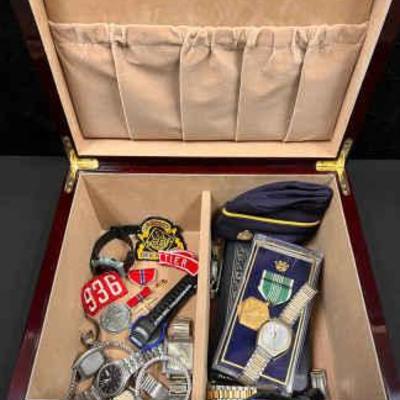Ct329 mystery lot of men s watches, medals and patches