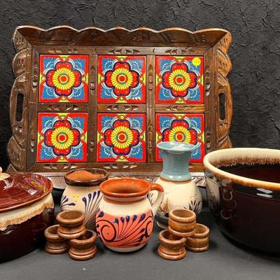 Ct289 vintage mexican pottery