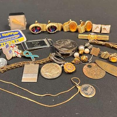 Ct317 assorted men s vintage cuff links, tie tacks and more