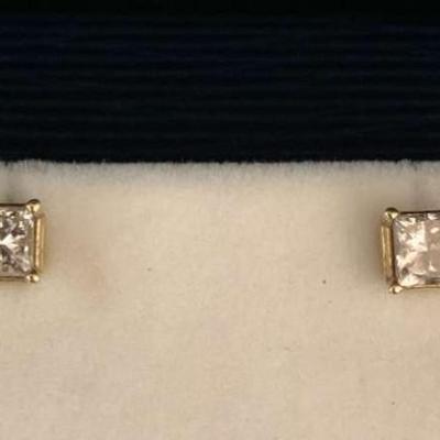 Ct327v square diamond earrings