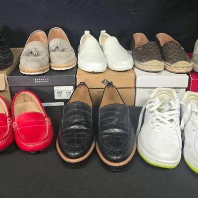 Ct255 size nine women s shoes