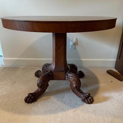 Antique victorian claw foot center table