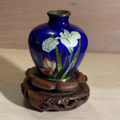 Small japanes cloisonne vase on wood pedestal