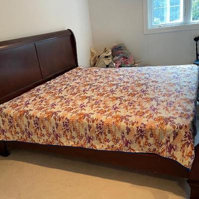 Cherry sleighbed