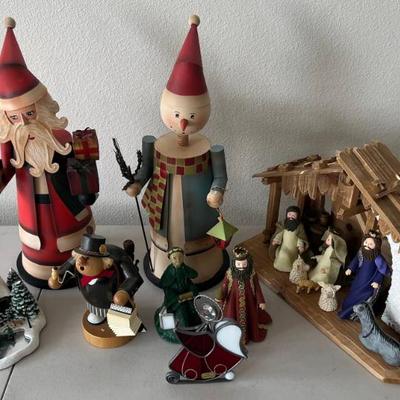 Christmas Decor - Old World Christmas, Thomas Kincade, Kneeded Angels, Partial Nativity, Stained Glass Angel