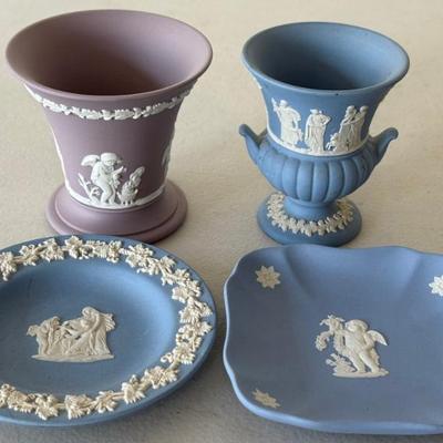 (4) Wedgwood Jasperware Lilac Vase, Blue Vase (as Is), And (2) Plates