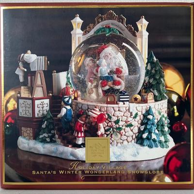 Lenox Holiday Village Santa's Winter Wonderland Snow Globe With Original Box