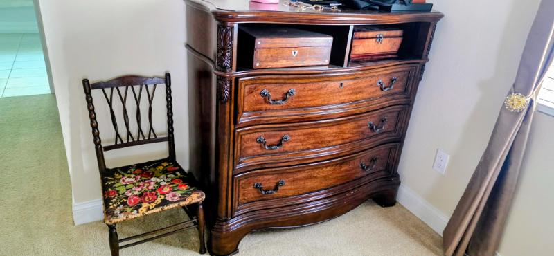 Sale Photo Thumbnail #3