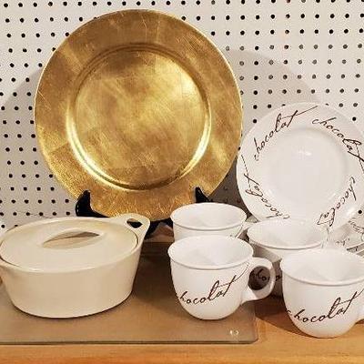 "Chocolat" Dishes, Gold Chargers and Covered Casserole 