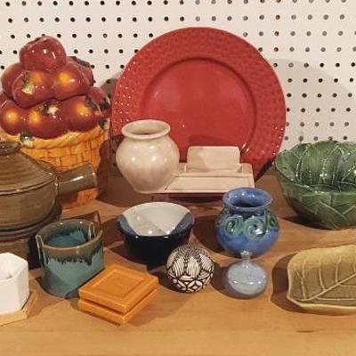 Ceramic, Pottery and Stoneware Pieces 