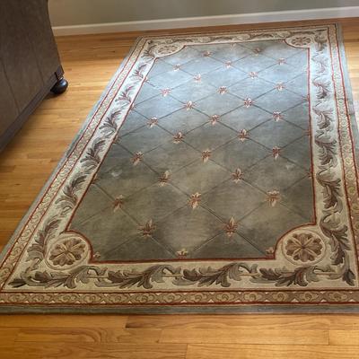 Large Rug in Shades of Taupe & Brown 