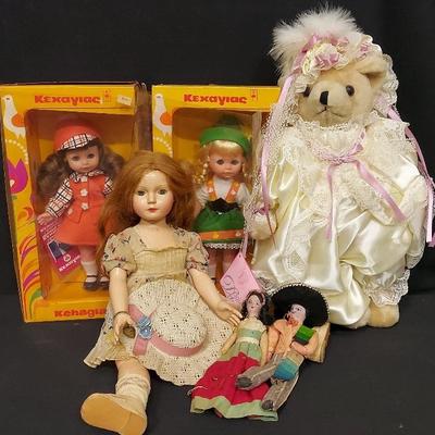 COLLECTIBLE DOLL LOT 2