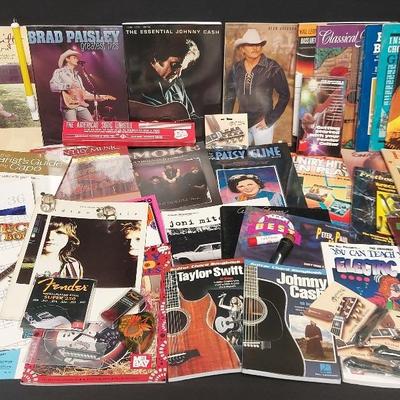 GUITAR BOOKS AND ACCESSORIES 