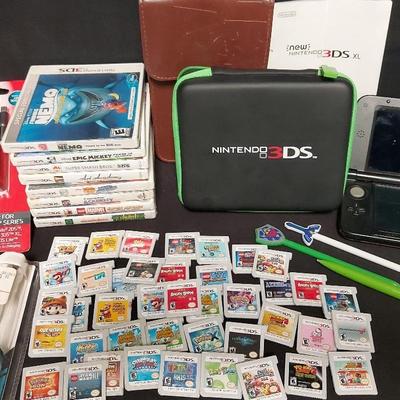 NINTENDO 3DS UNIT, LOTS OF GAMES, AND ACCESSORIES 