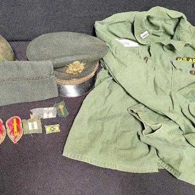 U.S. ARMY SHIRT, HATS, AND INSIGNIA 