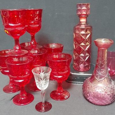 PINK AND RED GLASSWARE/BARWARE 