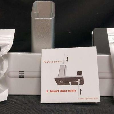IPAD PENCIL AND CHARGING STATION 