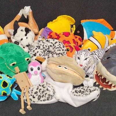 FUN STUFFED ANIMALS, HATS, AND PUPPETS