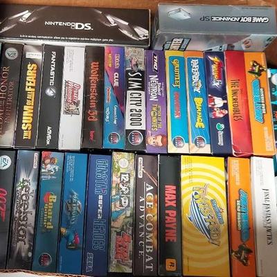 GAME BOY ADVANCE GAME CARTRIDGE BOXES (NO GAME CARTRIDGES!)