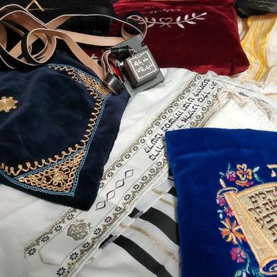 BEAUTIFUL JEWISH PRAYER SHAWLS