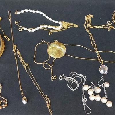 YELLOW GOLD JEWELRY (10, 12, 14 AND 18K) 