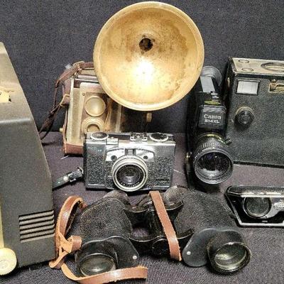 GREAT COLLECTION OF VINTAGE FILM CAMERA, PROJECTOR, AND TWO BINOCULARS