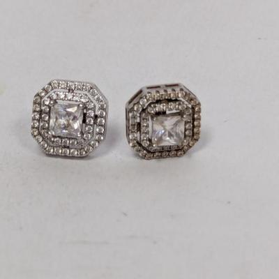 Sale Photo Thumbnail #675